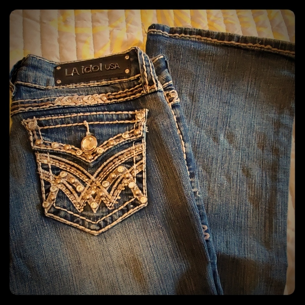 LA idol Jean's